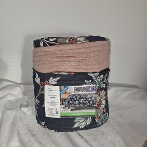 Mainstays Blue Floral Quilt